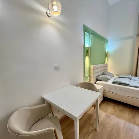 Urban Oasis Close To Oktogon Апартаменты